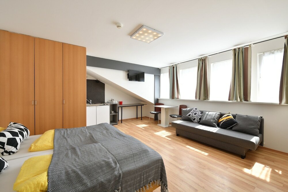 Фото Ford Apartment