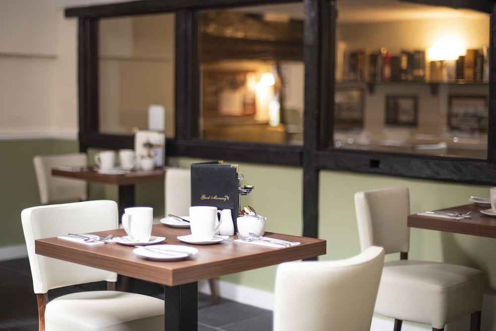 Фото Crossways Inn