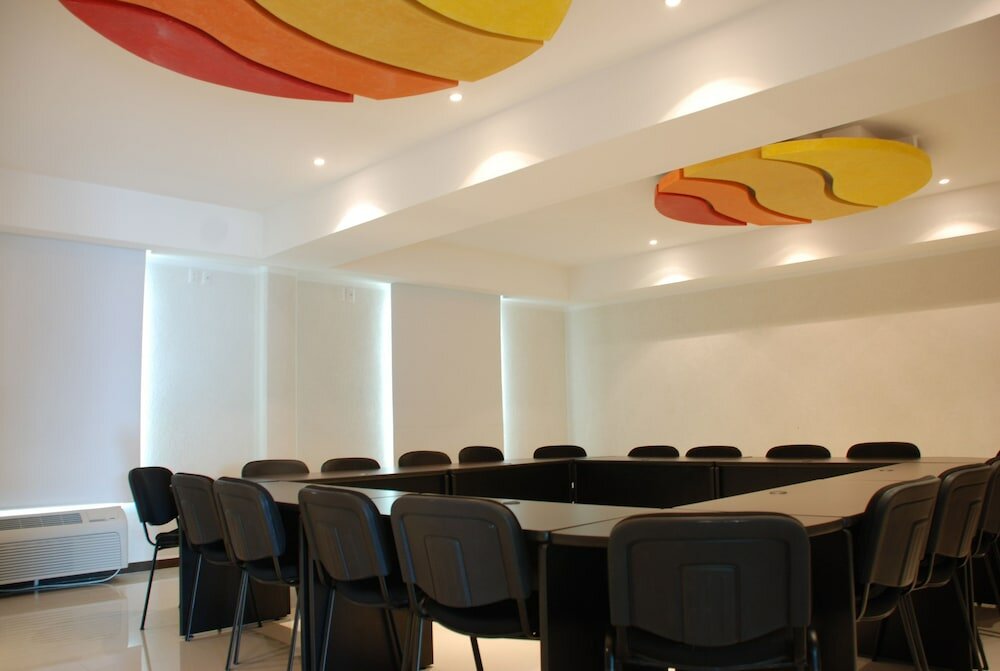 Фото Comfort Inn Cancun Aeropuerto