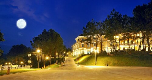 Гостиница Dalat Edensee Lake Resort & SPA