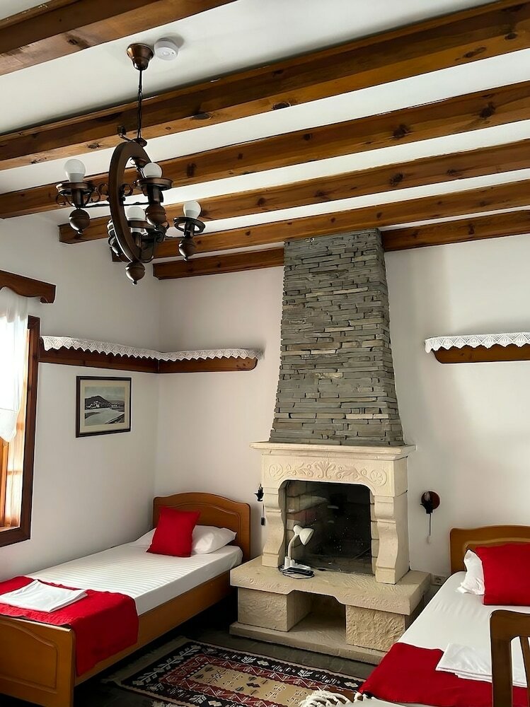 Фото Hotel Berati