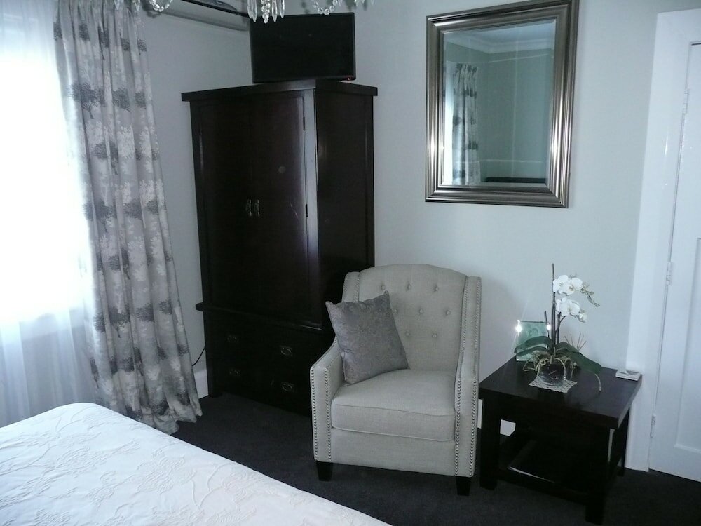 Фото Kershaw House Boutique Accommodation