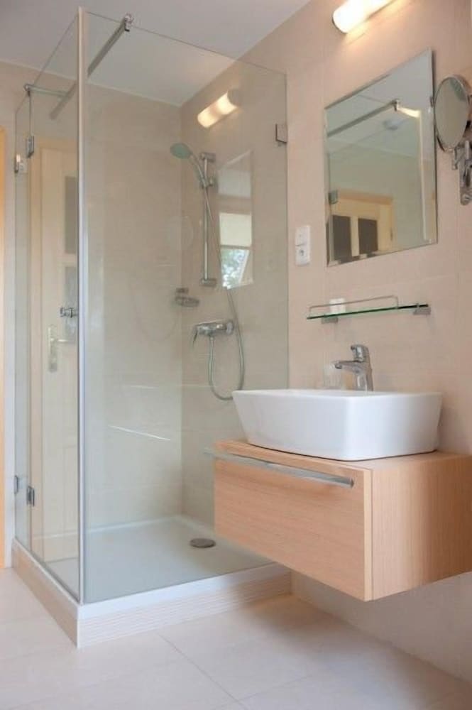 Фото Hotel Karpatsky Dvor