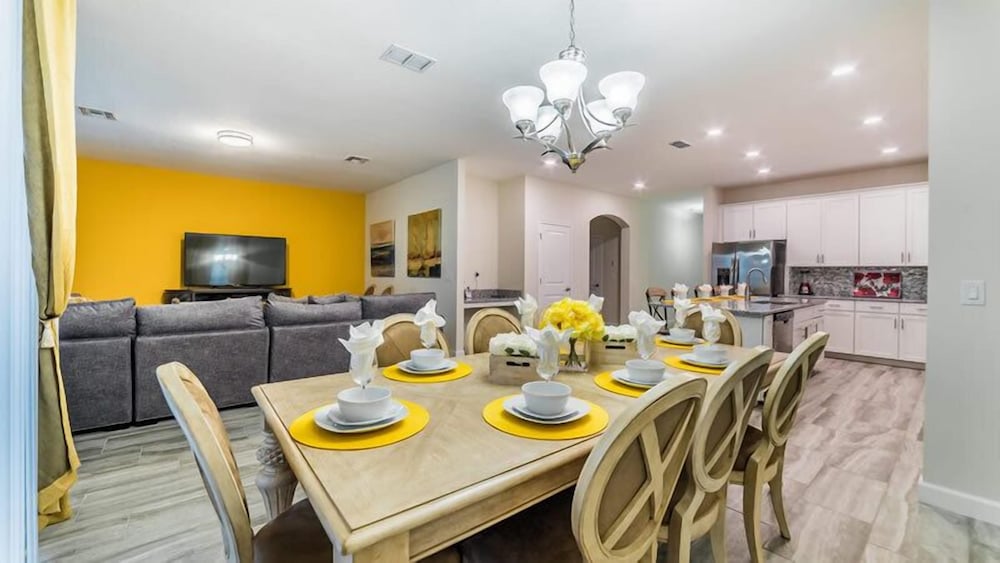 Фото 4706 Sleepy Hollow Drive