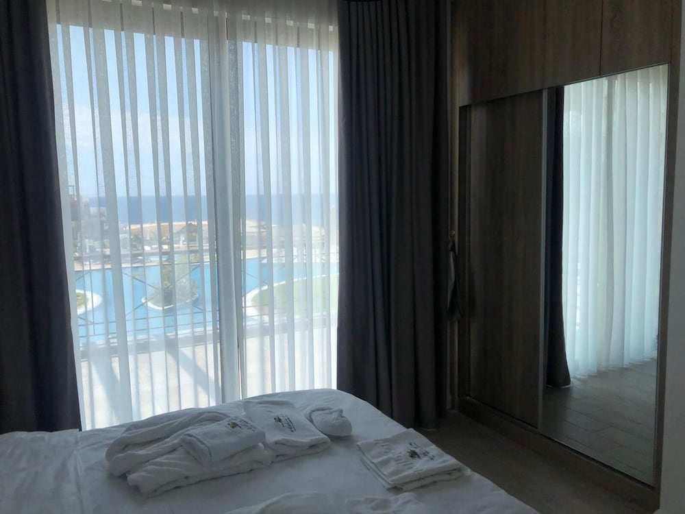 Фото Maldive Holiday Resort