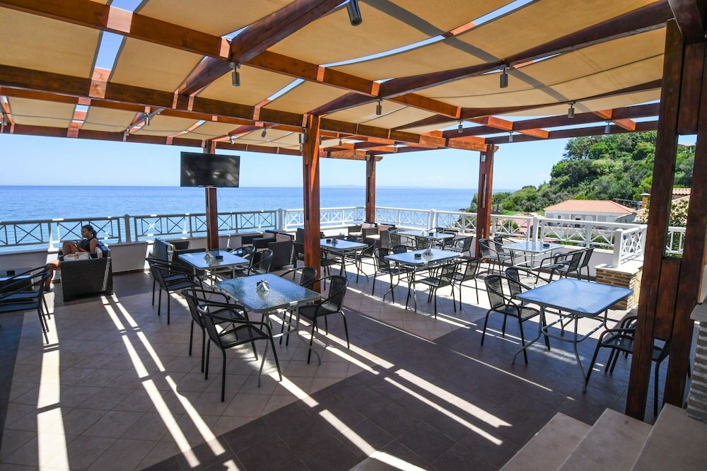 Фото Nefeli Beach Hotel