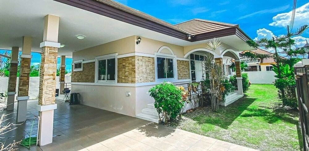 Фото The Amazia Pool Villa