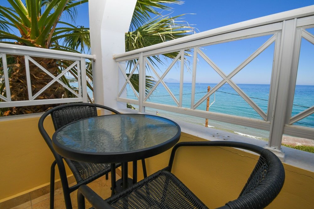 Фото Nefeli Beach Hotel