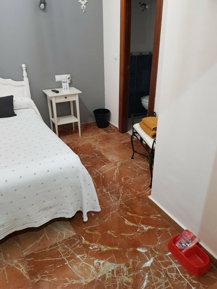 Фото Pensión La Vega