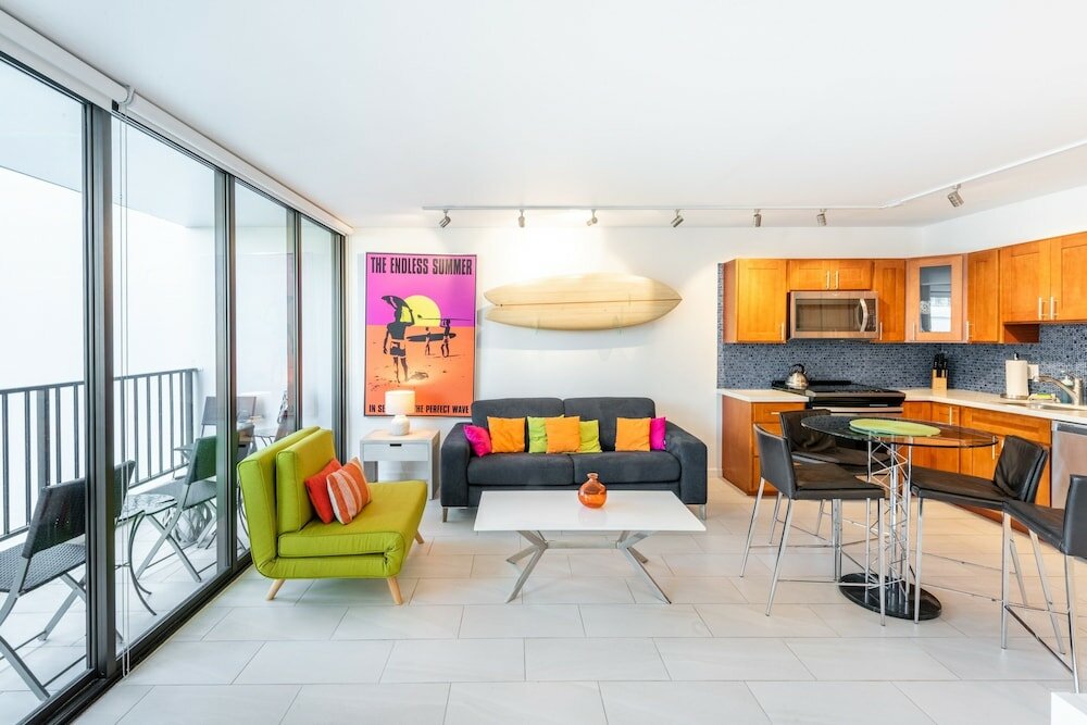 Фото 7th Floor Garden View Condo In Walking Distance to Waikiki Beach by Redawning