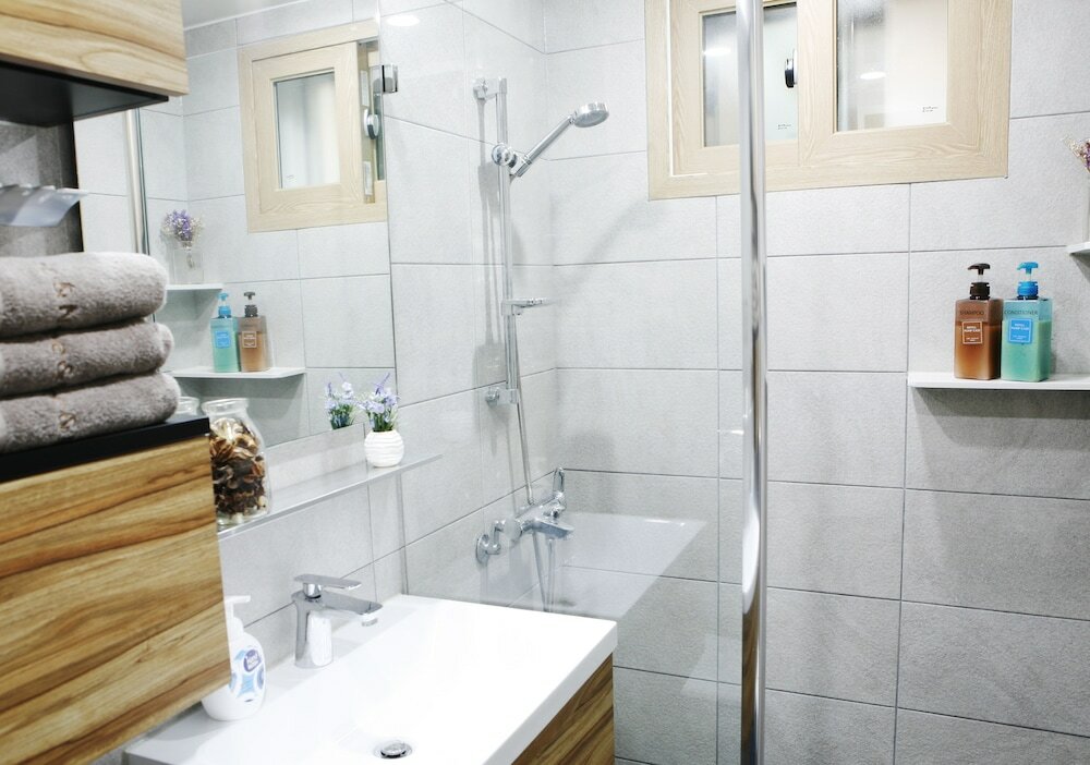 Фото Lee & No Guesthouse