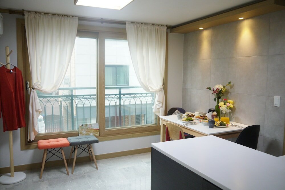 Фото Lee & No Guesthouse