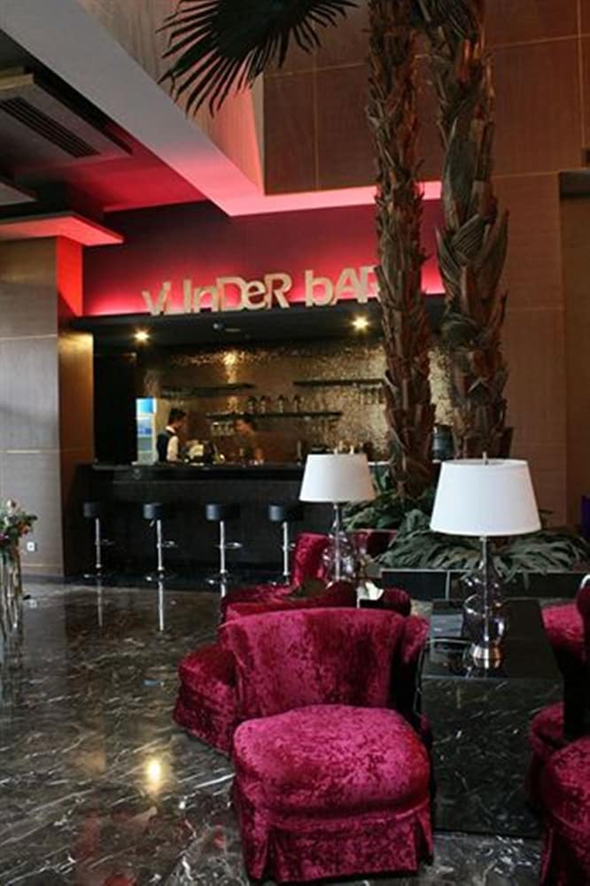 Фото Amaroossa Hotel Bandung