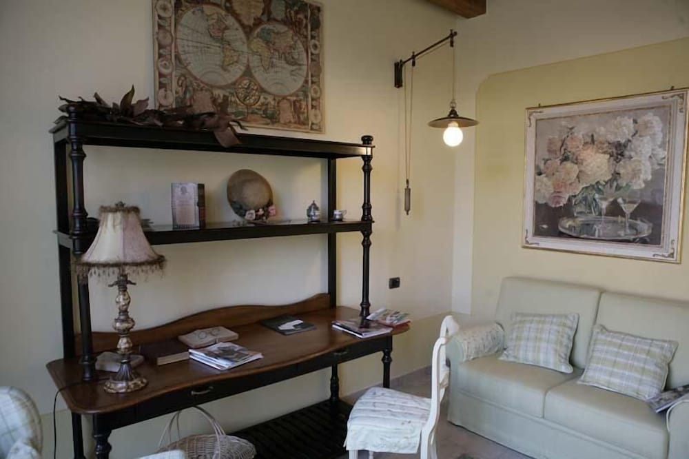 Фото Otto Ducati d'Oro