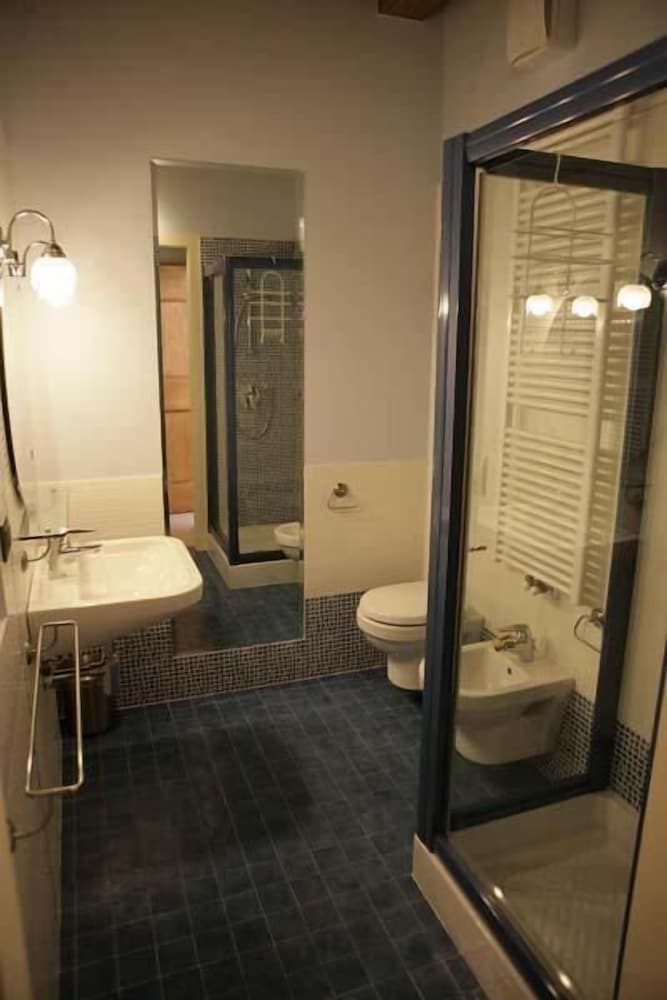 Фото Otto Ducati d'Oro