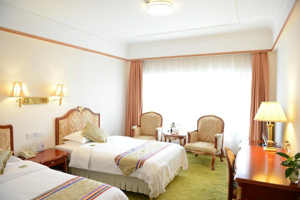 Фото Baishan Hotel