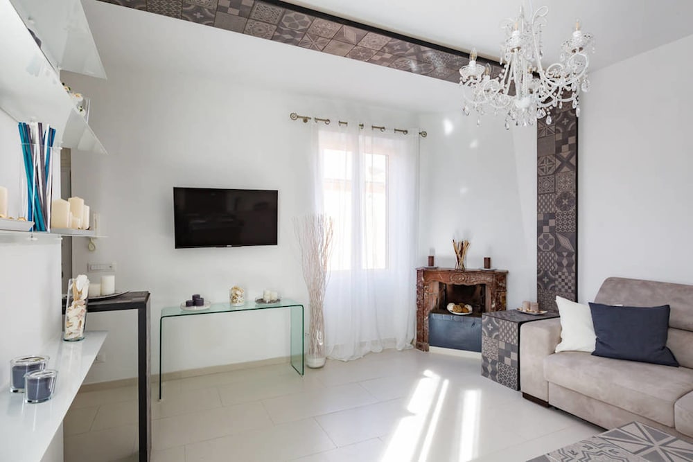 Фото The Royal Crown