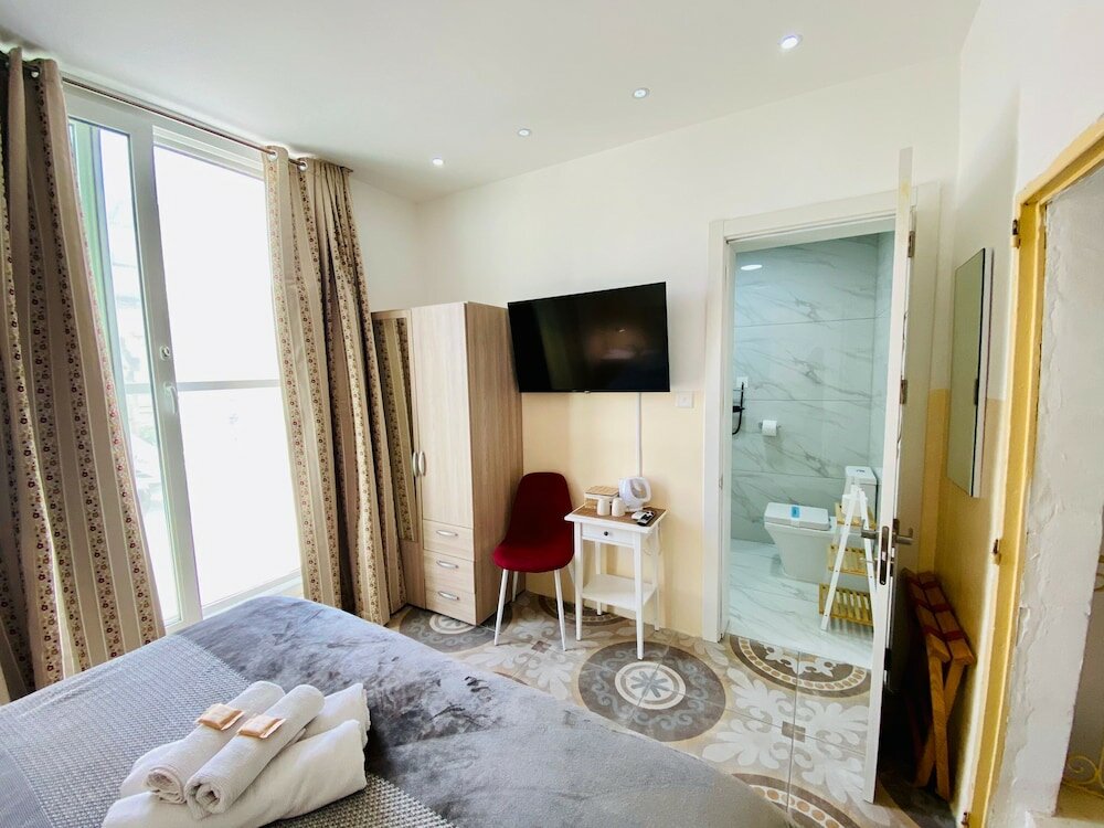 Фото The Maltese Sun