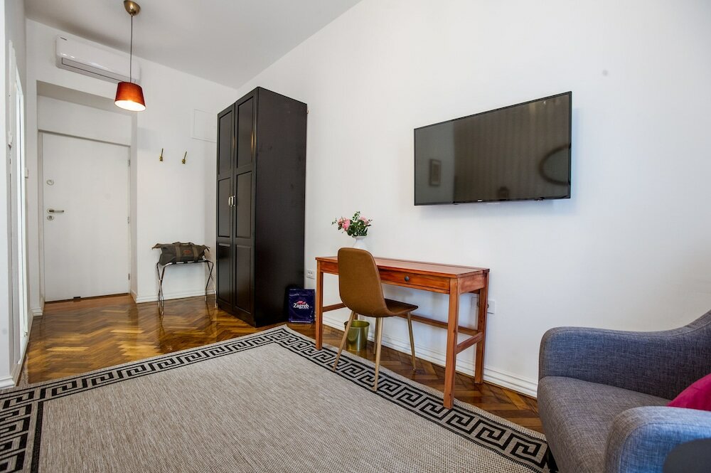 Фото Crown Rooms