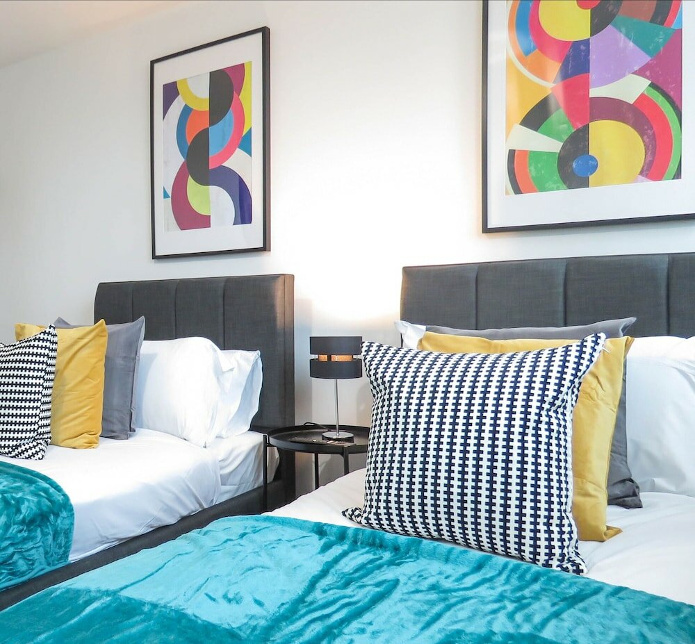 Фото Tudors eSuites Birmingham City Centre Apartments near Gas Street Basin