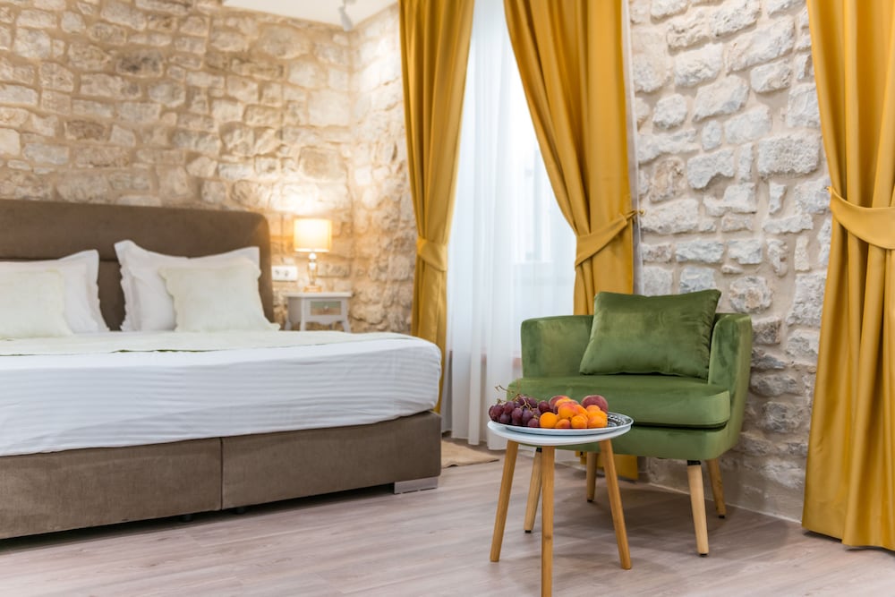 Фото Princ Heritage Rooms