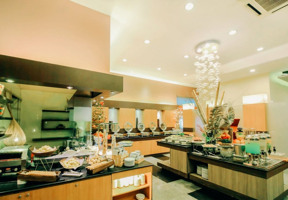 Фото Greenhills Elan Hotel Modern