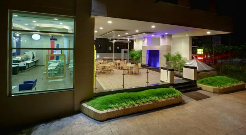 Гостиница Hotel Caspia Pro Pune Hinjewadi в Пимпри-Чинчваде
