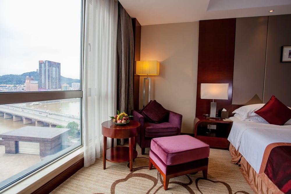 Фото Ramada Plaza by Wyndham Shaoguan City Centre