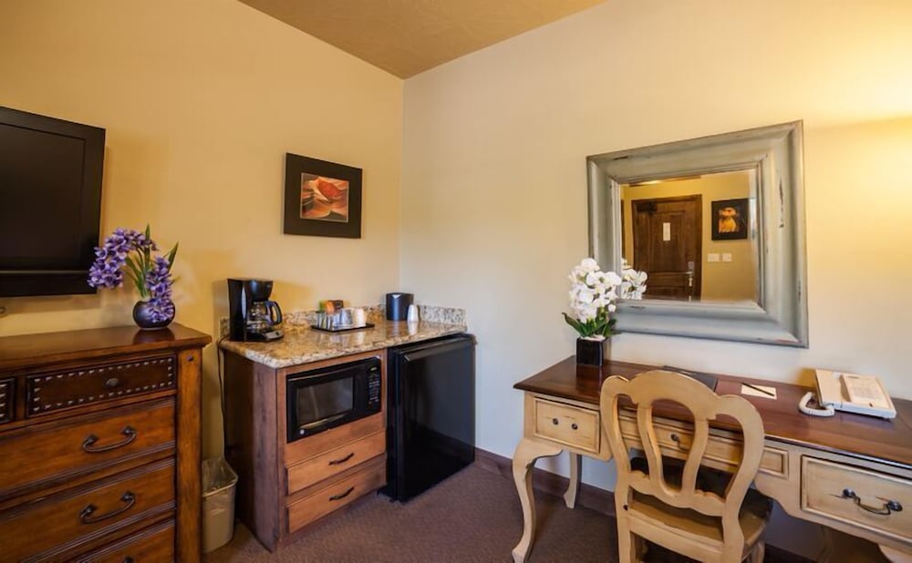 Фото Cable Mountain Lodge