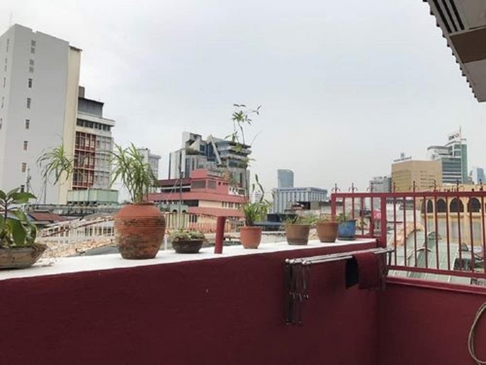 Фото Hotel China Town Inn