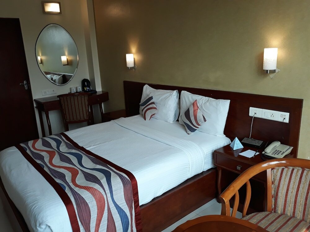 Фото Hotel Shubhangan
