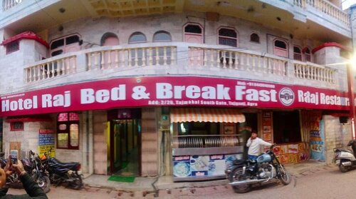 Гостиница Hotel Raj Bed & Breakfast в Агре