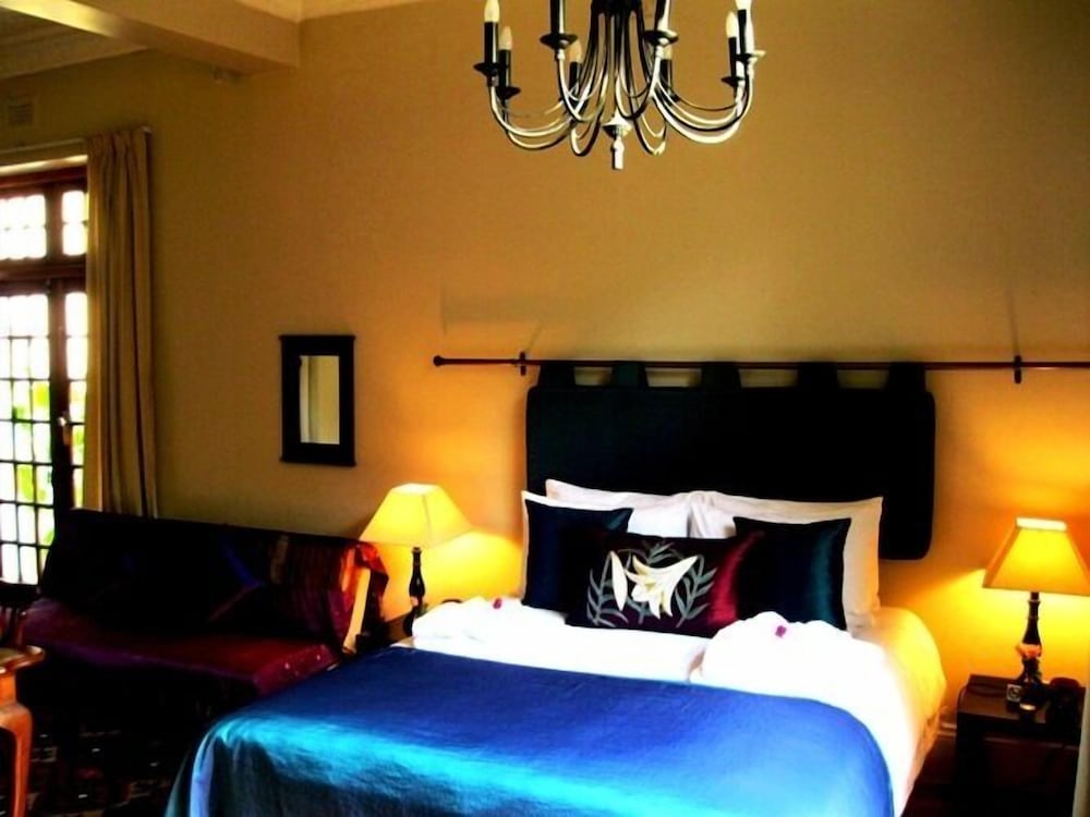 Фото Village Green Guest House