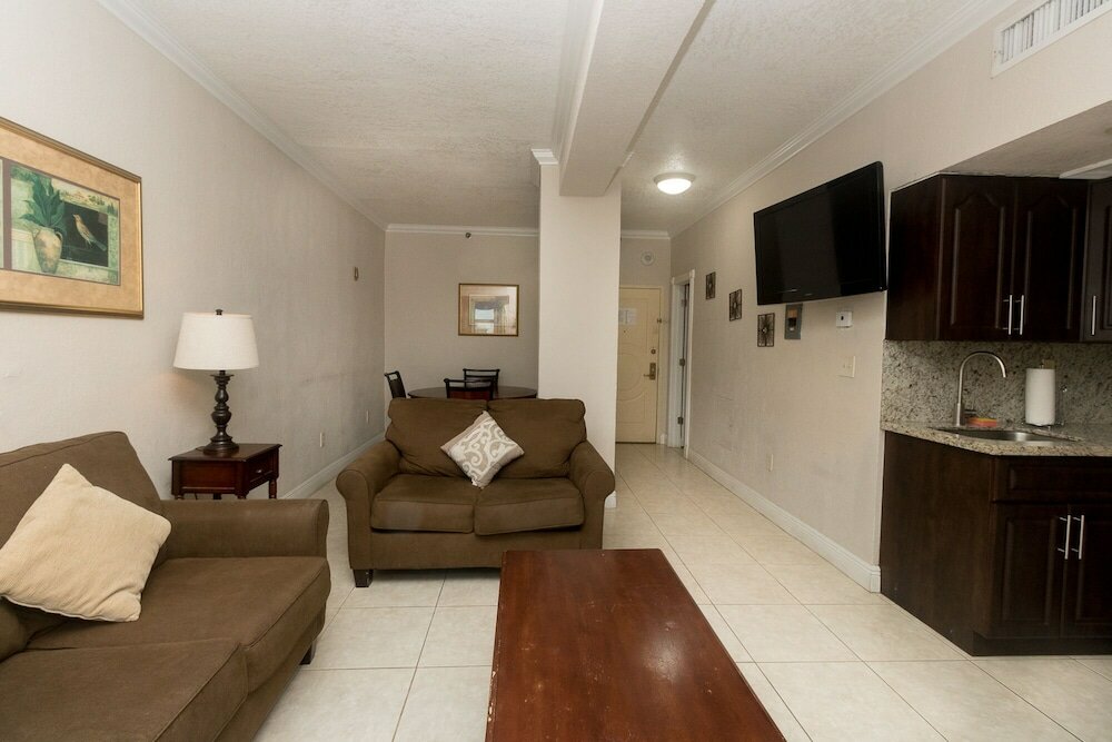 Фото 457 City View Hollywood Beach Resort