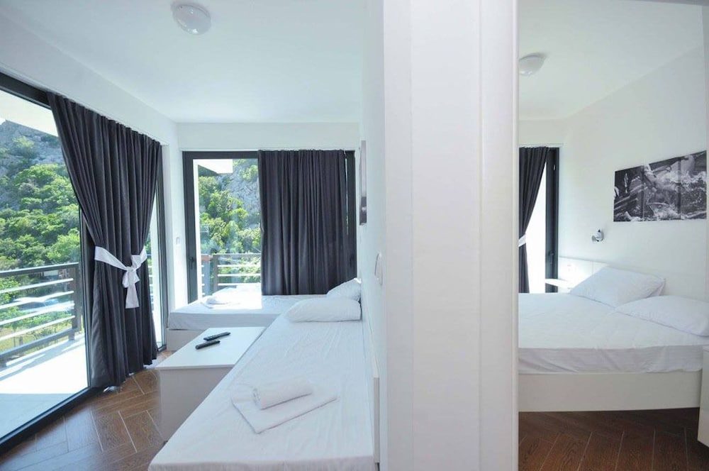 Фото Apartments Jadranski Biser