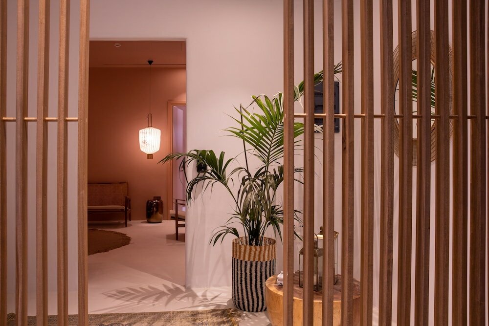 Фото Koukoumi Vegan Boutique Hotel