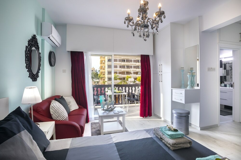 Фото Castle Holiday Apartments