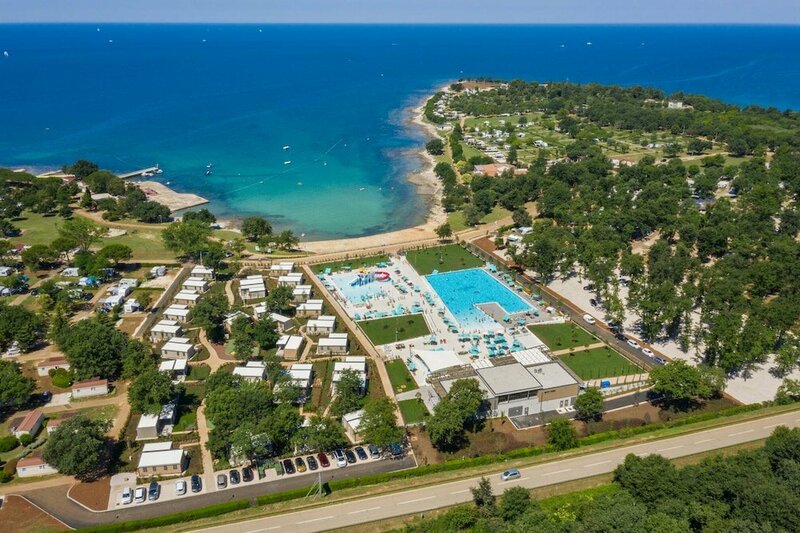 Гостиница Mediteran Mobile Homes Camping Park Umag