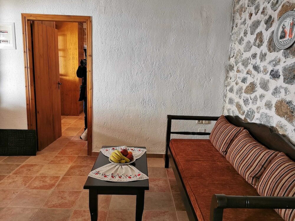 Фото Nefeli's traditional suite no. 12