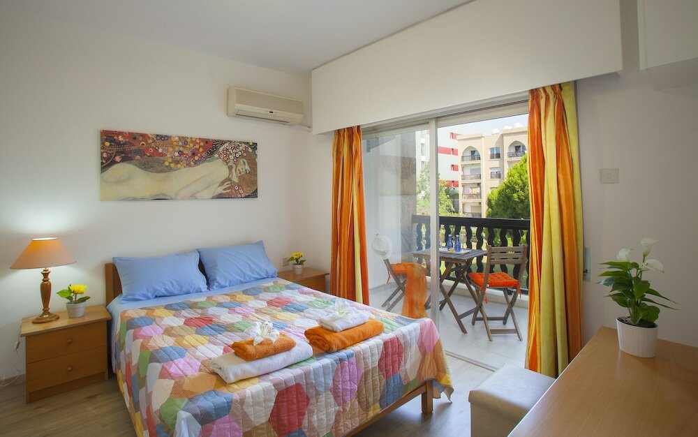 Фото Castle Holiday Apartments