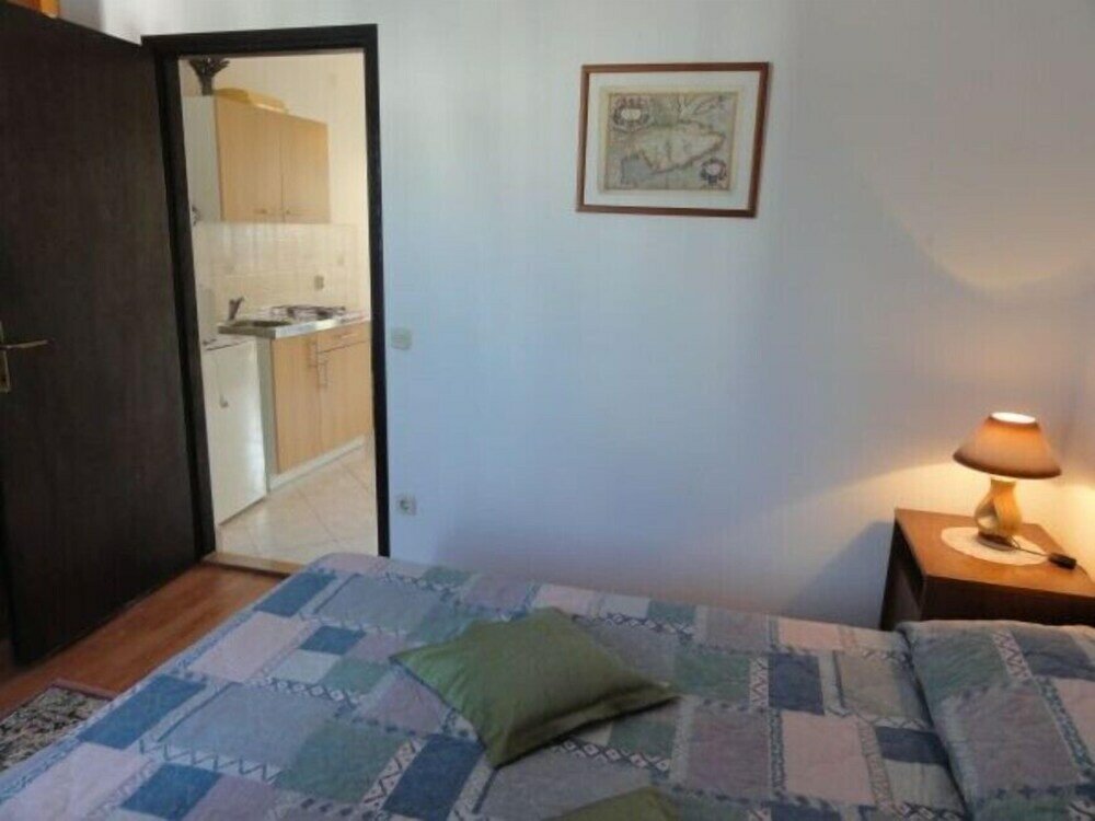 Фото Simple apartment for 2 in Banjole