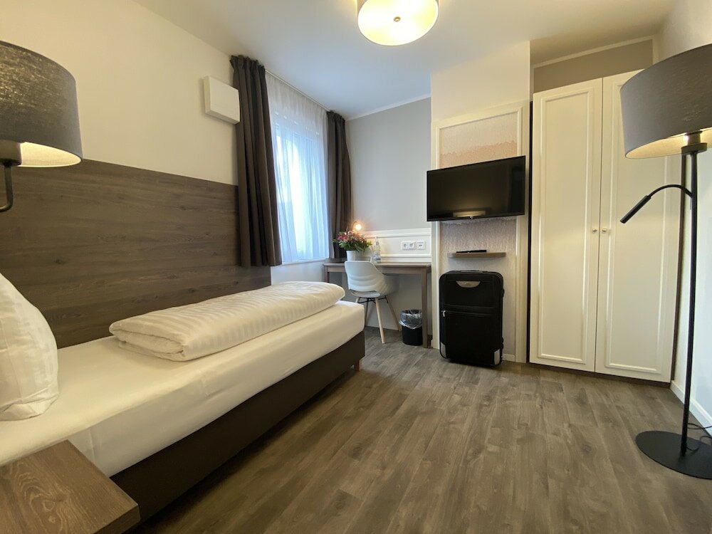 Фото Signature East Hotel Falk