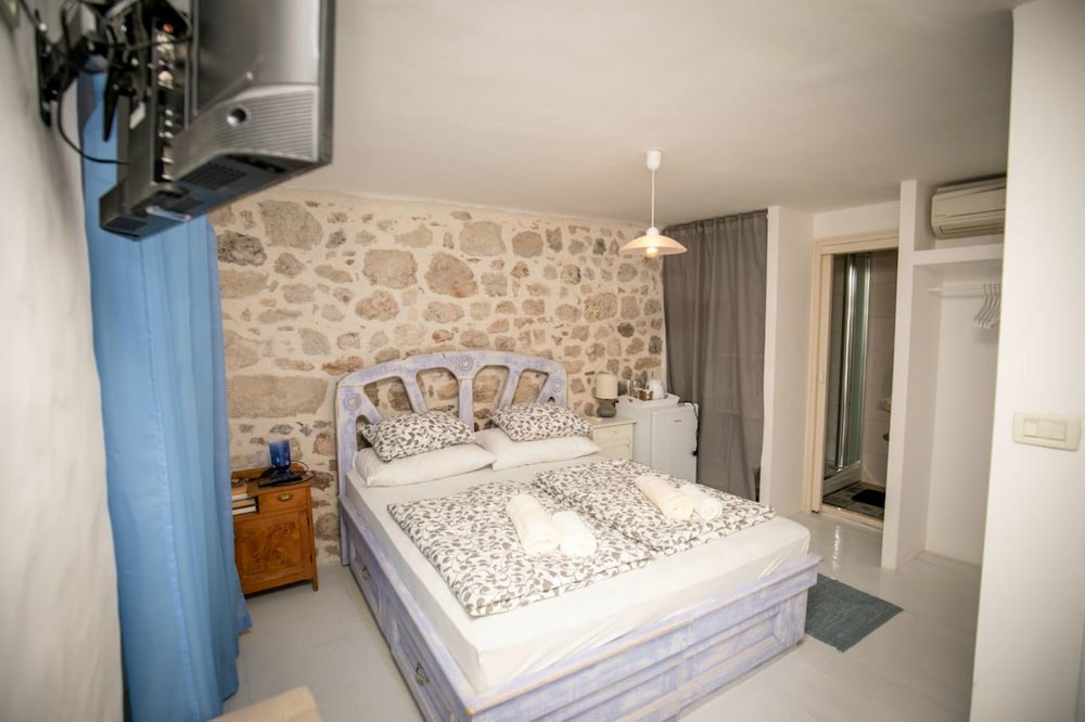 Фото Rooms Epidaurus