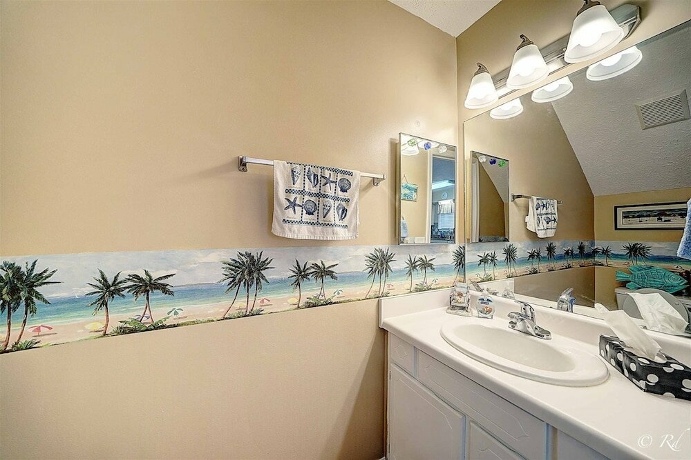 Фото 131 Kimberly Drive