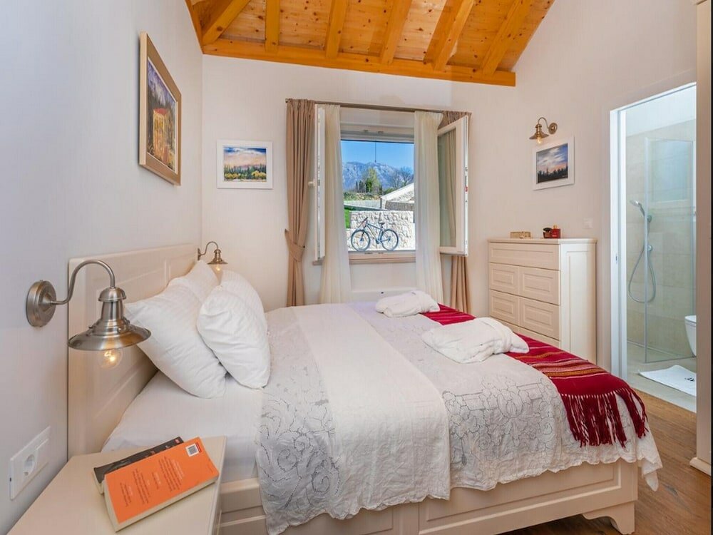 Фото Villa Doline