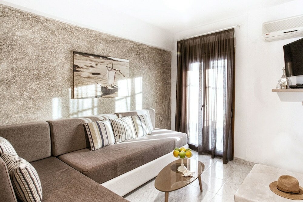 Фото Asprolithos Studios