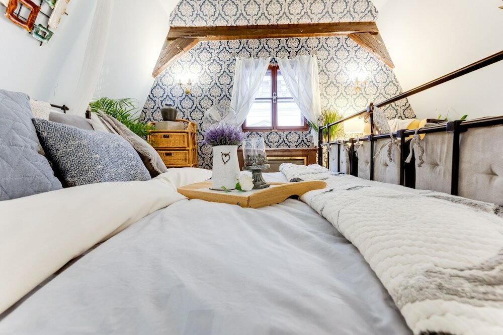Фото Incredible 2Br Loft in Heart of Prague