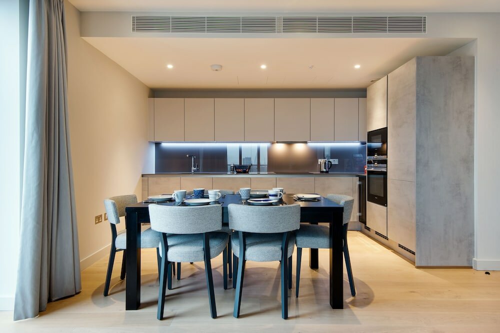 Фото Deluxe Victoria Home close to Buckingham Palace