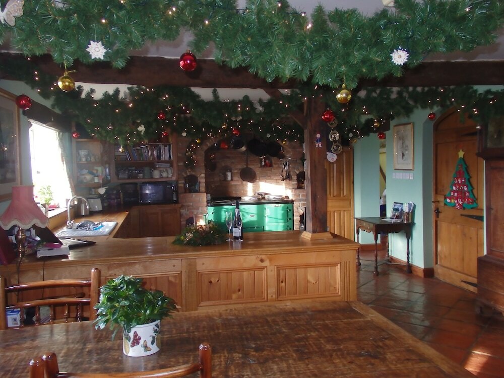 Фото Old Keepers Cottage B&b