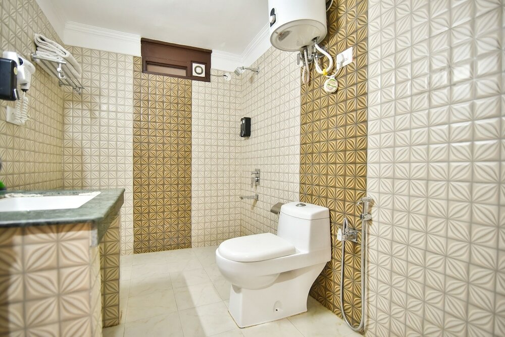 Фото The Posh hotel